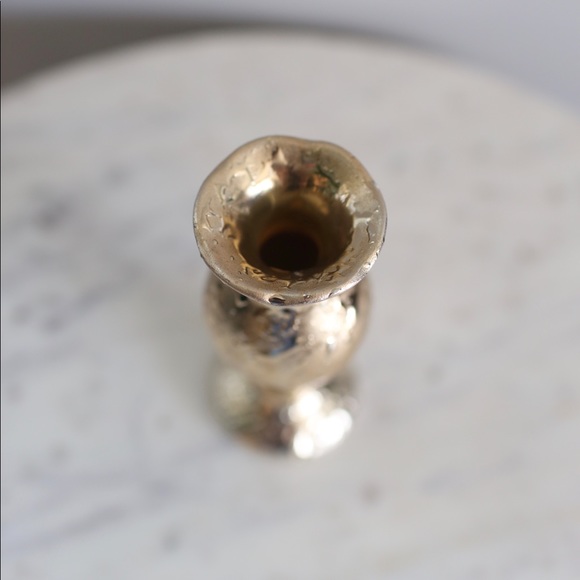 Textured gold candlestick holder - Picture 4 of 7